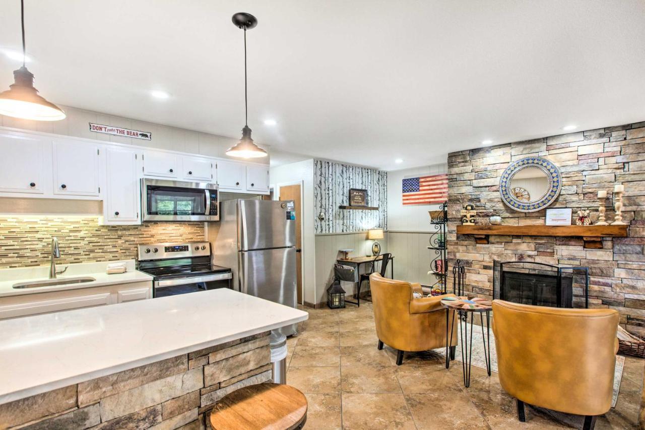 Main St Red River Ski Condo With Mountain View! 外观 照片