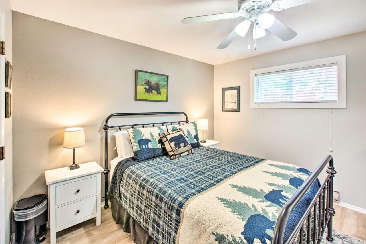 Main St Red River Ski Condo With Mountain View! 外观 照片