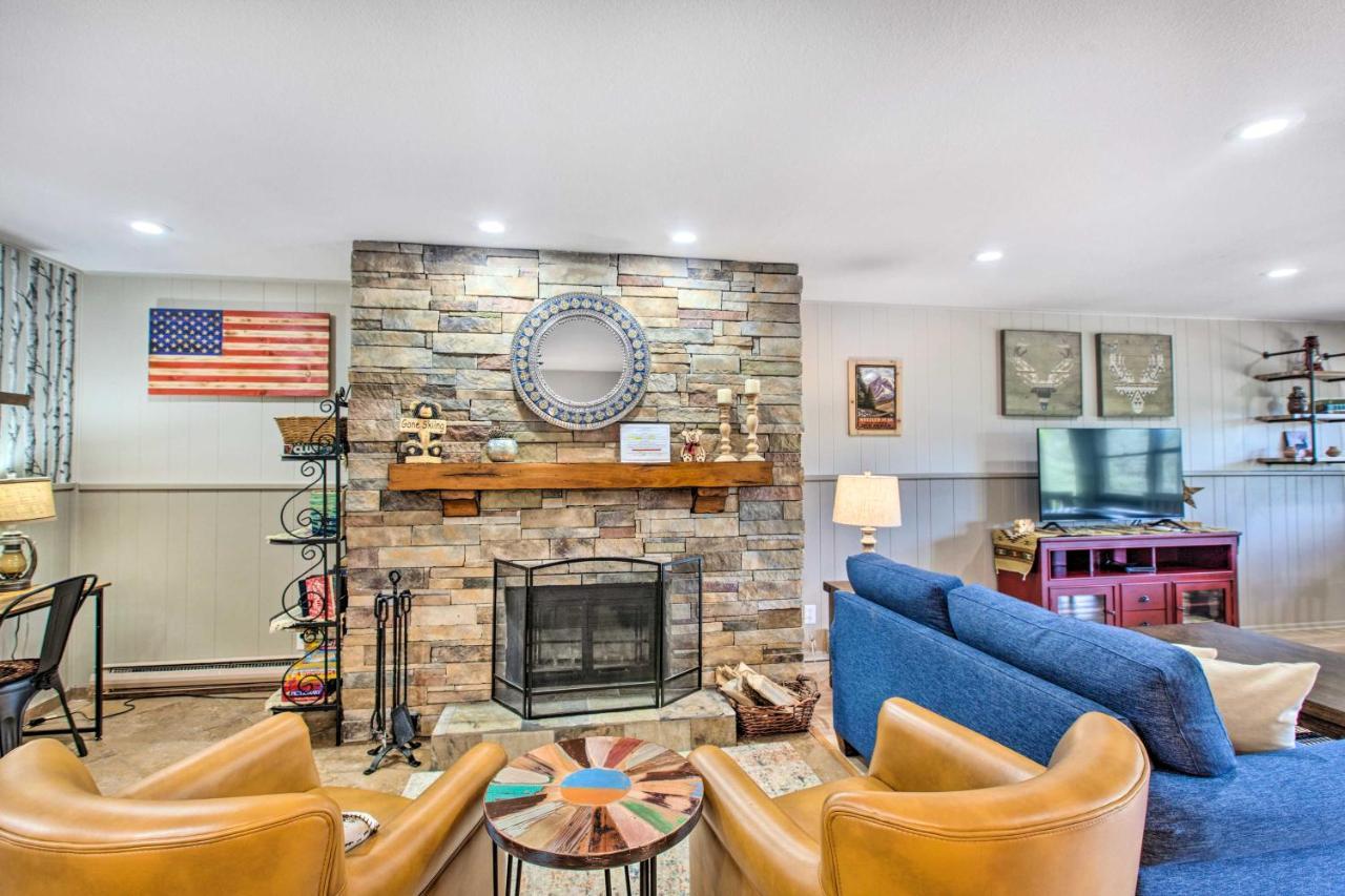 Main St Red River Ski Condo With Mountain View! 外观 照片