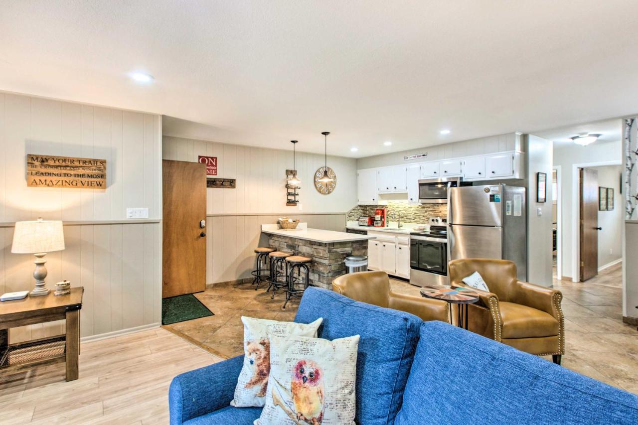 Main St Red River Ski Condo With Mountain View! 外观 照片
