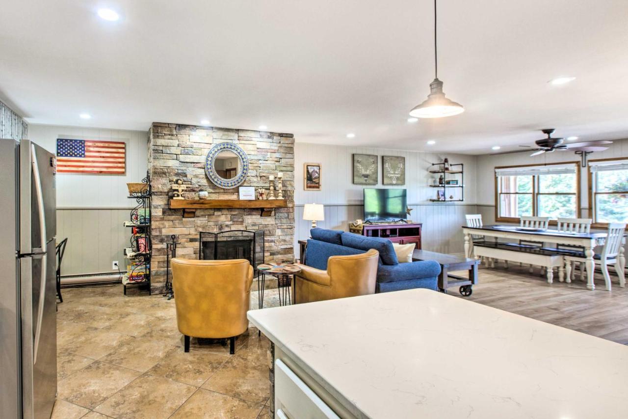 Main St Red River Ski Condo With Mountain View! 外观 照片