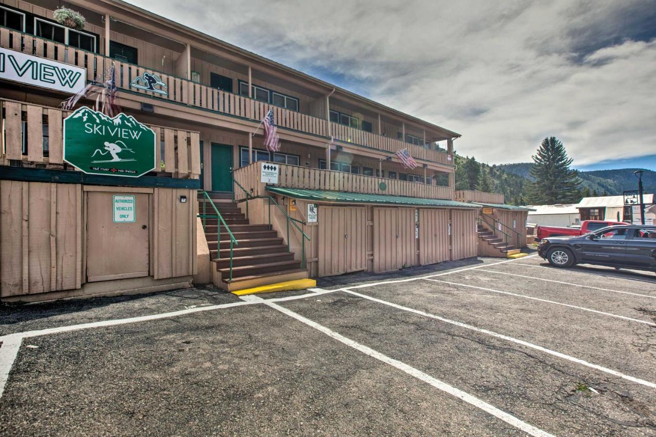 Main St Red River Ski Condo With Mountain View! 外观 照片